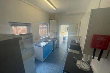 5 bed house, Dawlish Road, Selly Park, Birmingham, B297AR - Image 2